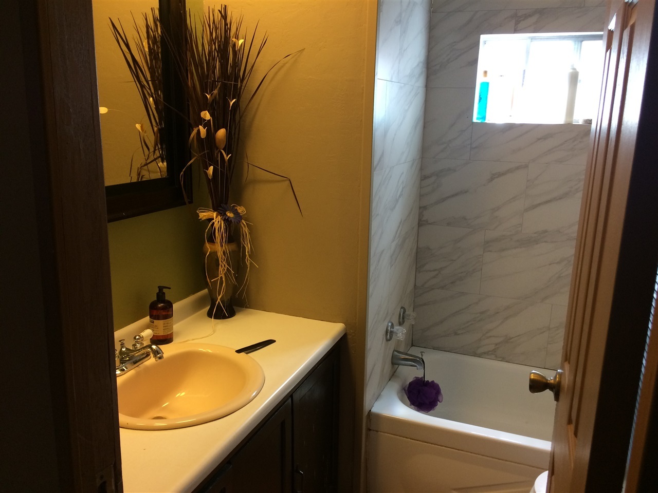 3909 Reche Road, Unit 175 Fallbrook, CA 92028 - Photo 11 of 24 Second Bath