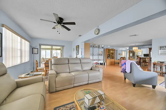 $460,000 | 6127 Rainbow Circle, Greenacres, FL 33463