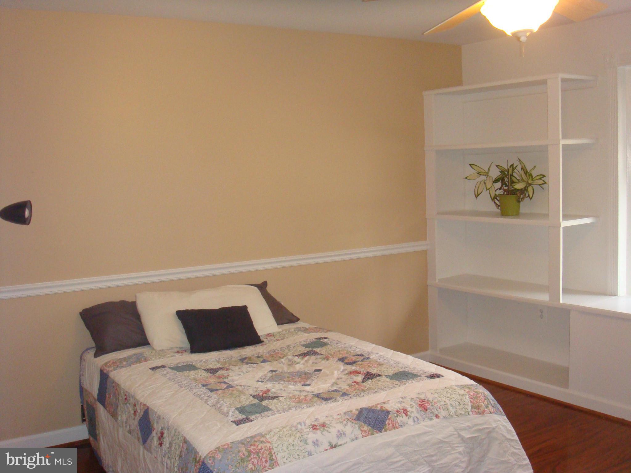 6175 Hawthorne Road La Plata, MD 20646 - Photo 14 of 30 Bedroom
