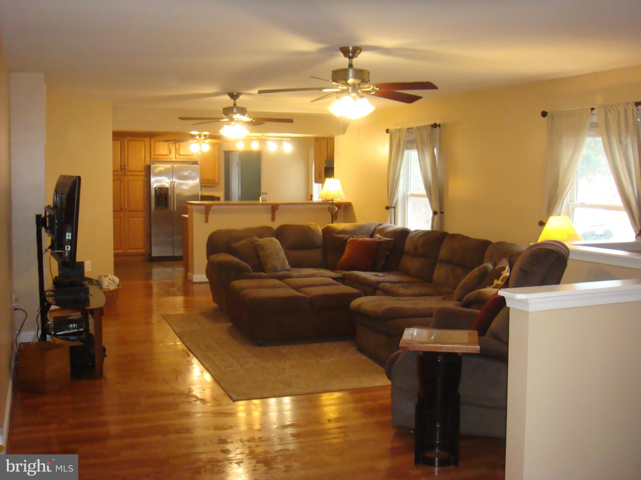 6175 Hawthorne Road La Plata, MD 20646 - Photo 3 of 30 Family Room