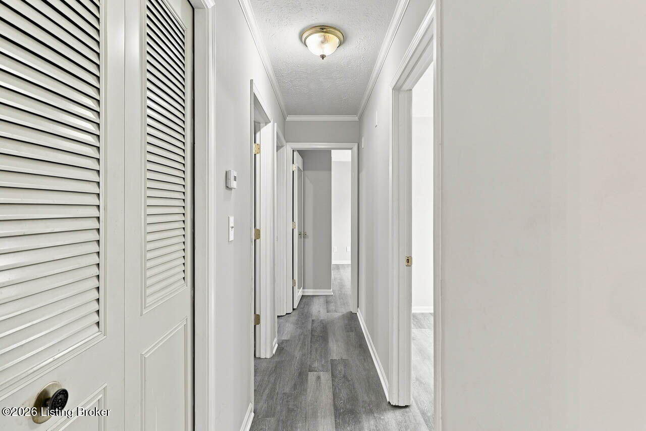 8206 Vaughn Mill Road Louisville, KY 40228 - Photo 19 of 61 8206 Vaughn Mill Rd - 22