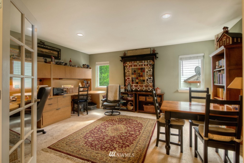 16512 Southeast 165th Way Renton, WA 98058 - Photo 12 of 15 Gallery Image 12