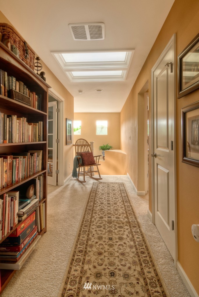 16512 Southeast 165th Way Renton, WA 98058 - Photo 13 of 15 Gallery Image 13