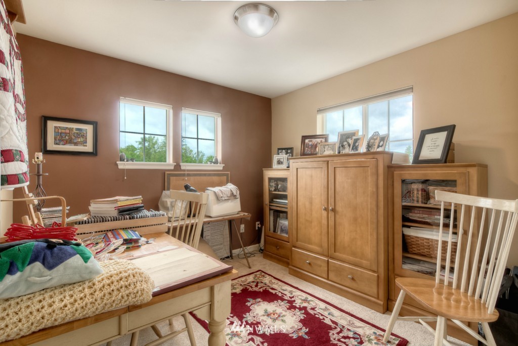 16512 Southeast 165th Way Renton, WA 98058 - Photo 9 of 15 Gallery Image 9