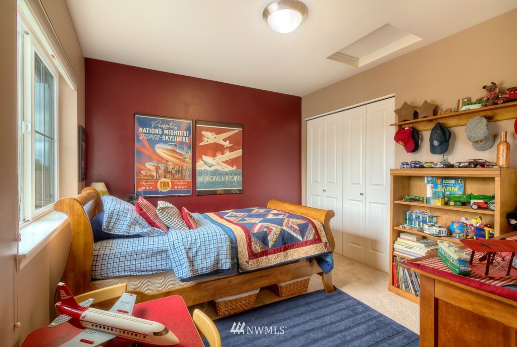16512 Southeast 165th Way Renton, WA 98058 - Photo 10 of 15 Gallery Image 10