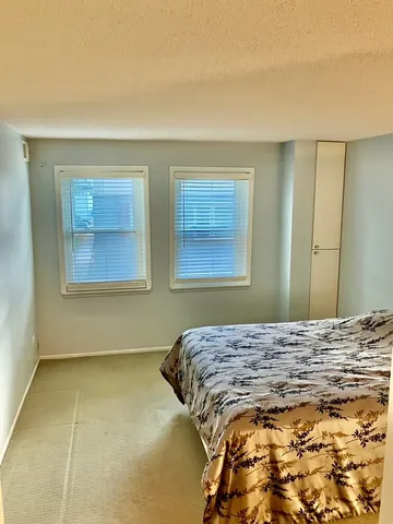 $158,900 | 9514 Lawrence Avenue, Unit 2204, Schiller Park, IL 60176