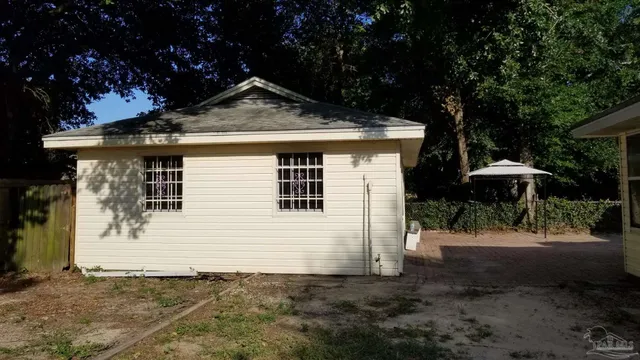 $1,850 | 4170 Capri Drive, Pensacola, FL 32504