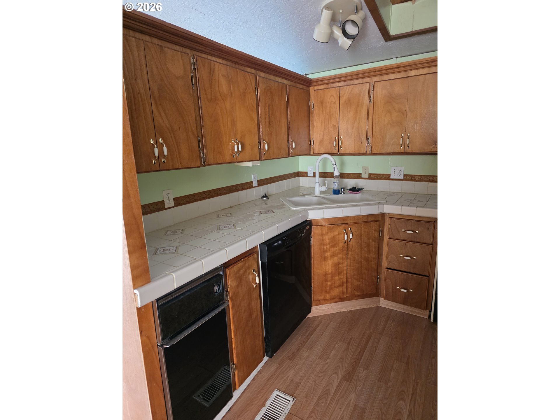 463 Gregory Drive Winston, OR 97496 - Photo 6 of 15