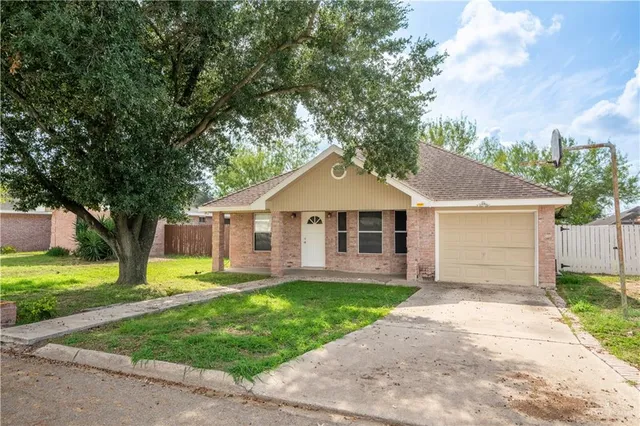 $190,625 | 704 Denise Circle, La Joya, TX 78560