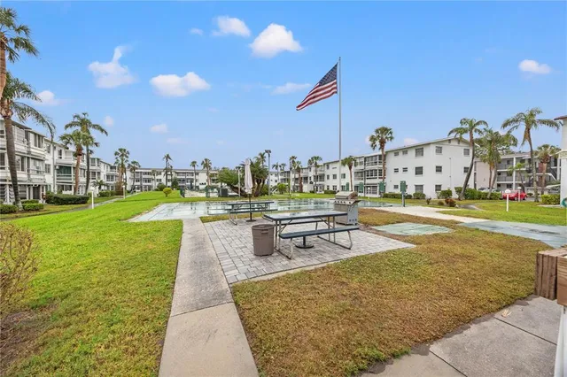 $96,000 | 5907 Garden Lane, Unit H26, Bradenton, FL 34207