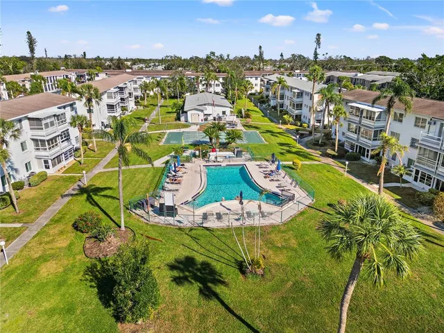 $96,000 | 5907 Garden Lane, Unit H26, Bradenton, FL 34207