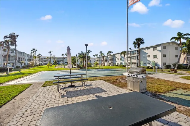 $96,000 | 5907 Garden Lane, Unit H26, Bradenton, FL 34207