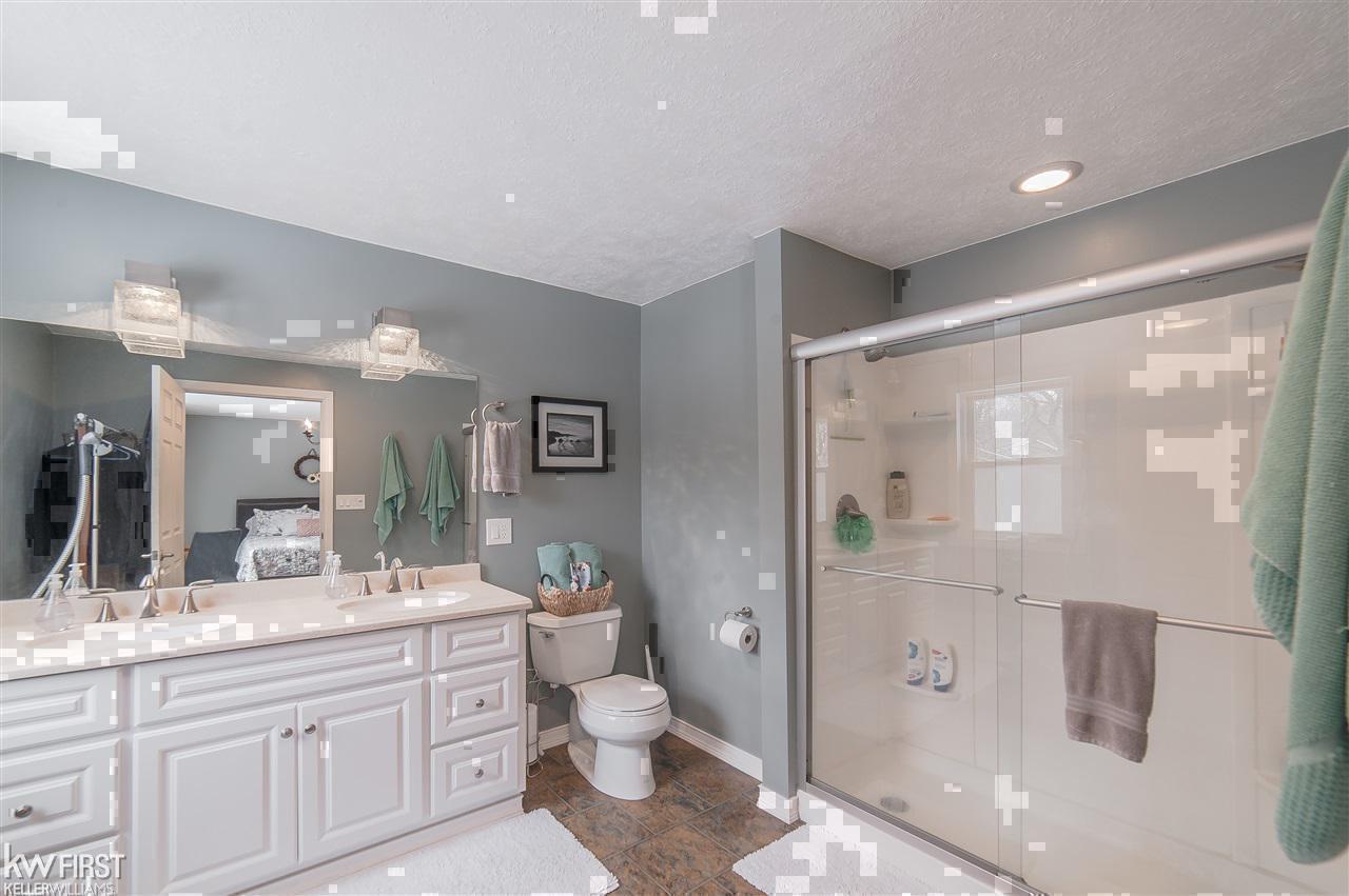 11436 White Lake Road Fenton, MI 48430 - Photo 24 of 40 21562209-23.JPG