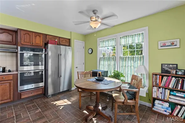 $315,000 | 7356 Whitehall Colonial Lane, St. Louis, MO 63119