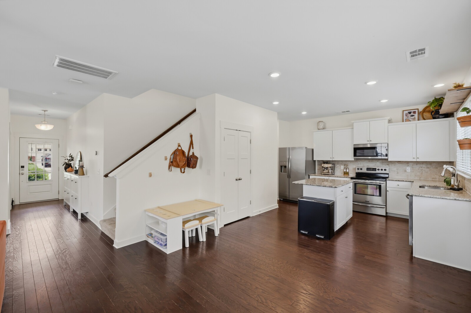 8015 Regiment Drive Spring Hill, TN 37174 - Photo 11 of 39