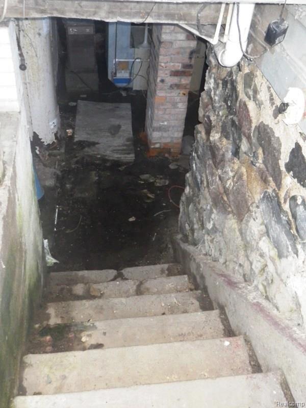 2368 Bullock Road Lapeer, MI 48446 - Photo 25 of 25 Basement.jpg