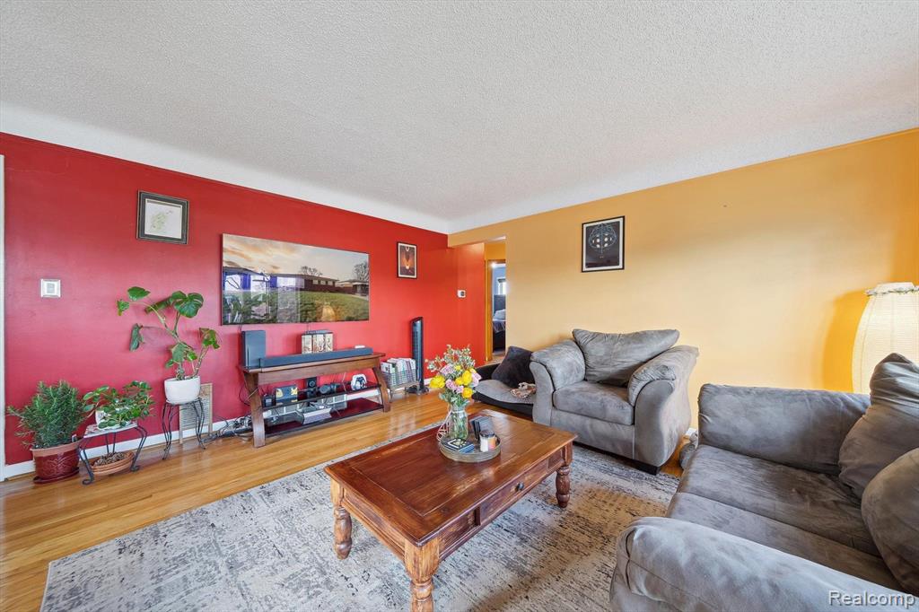 18011 Airport Road Fraser, MI 48026 - Photo 8 of 49 Gallery Image 8