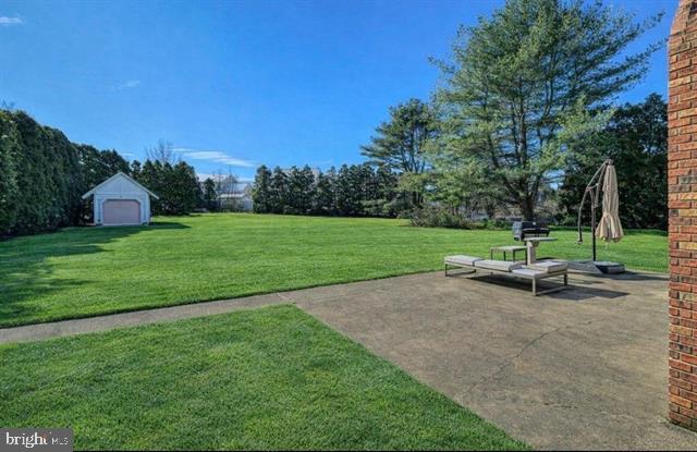 68 Wayside Road Berlin, NJ 08009 - Photo 31 of 31 a view of a park with large trees