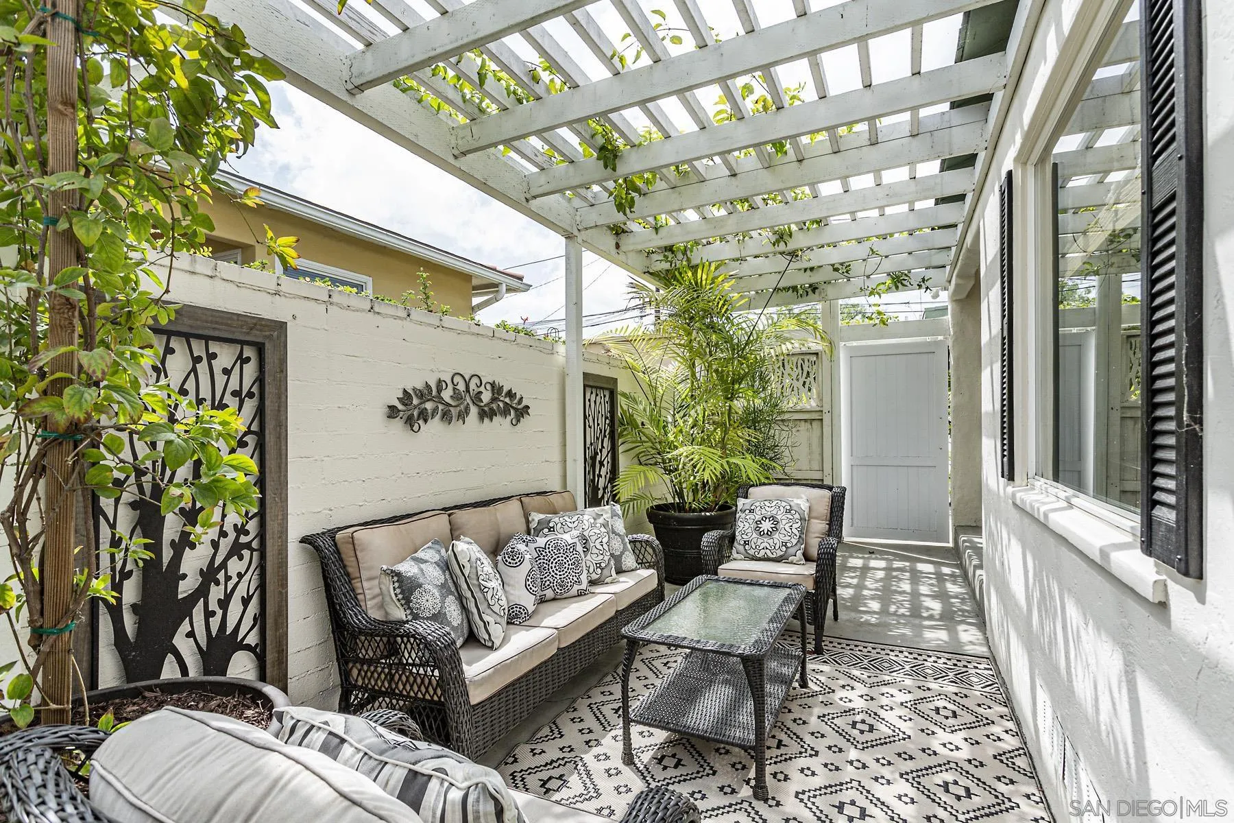 804 Vanderbilt Place San Diego, CA 92103 - Photo 3 of 18 a outdoor living with furniture