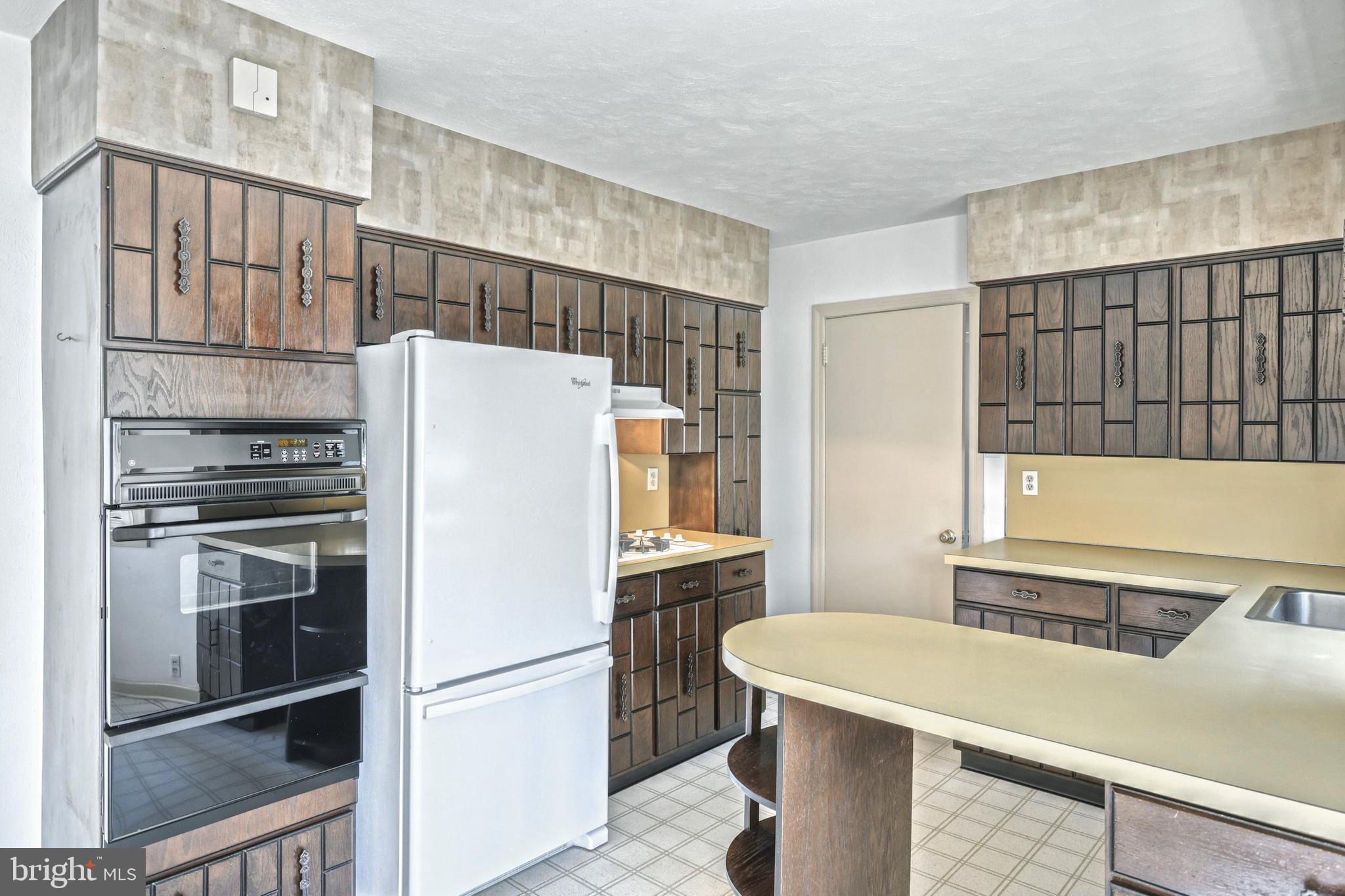 505 Waters Road York, PA 17403 - Photo 12 of 43