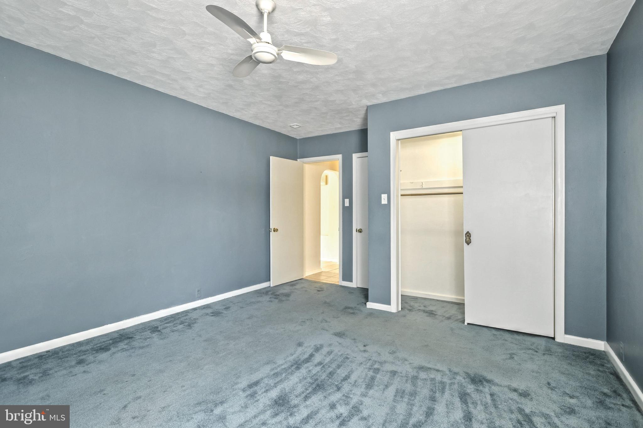 505 Waters Road York, PA 17403 - Photo 15 of 43