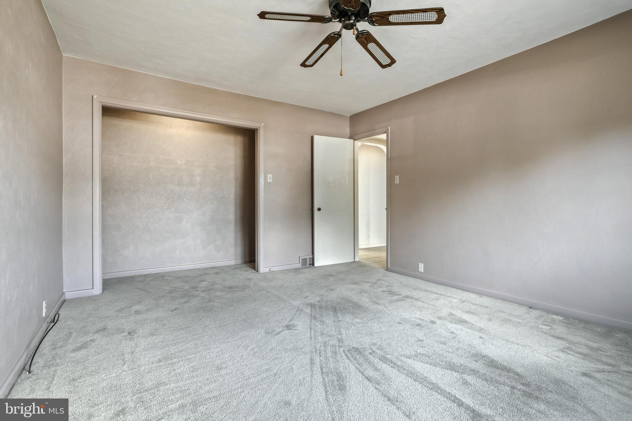 505 Waters Road York, PA 17403 - Photo 20 of 43