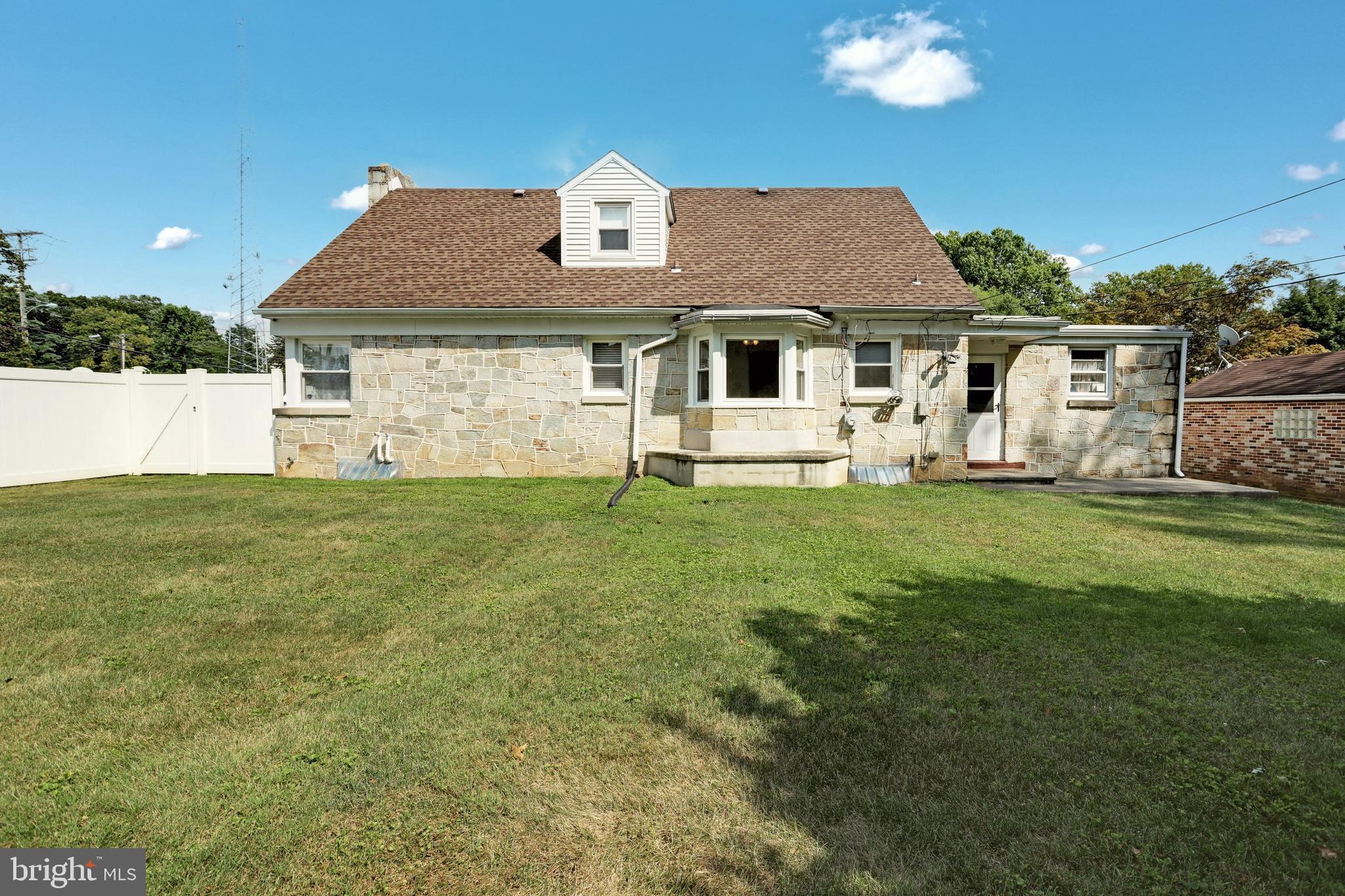 505 Waters Road York, PA 17403 - Photo 37 of 43