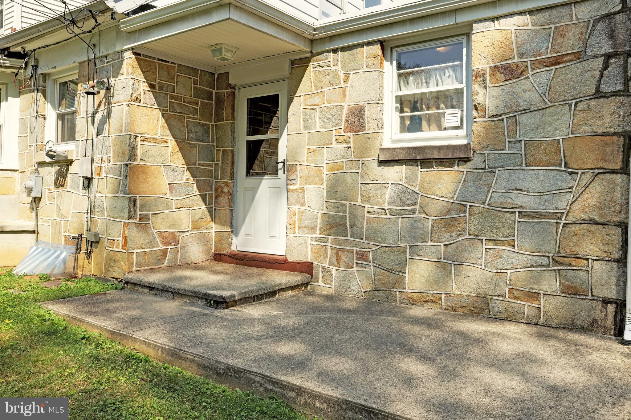 505 Waters Road York, PA 17403 - Photo 39 of 43