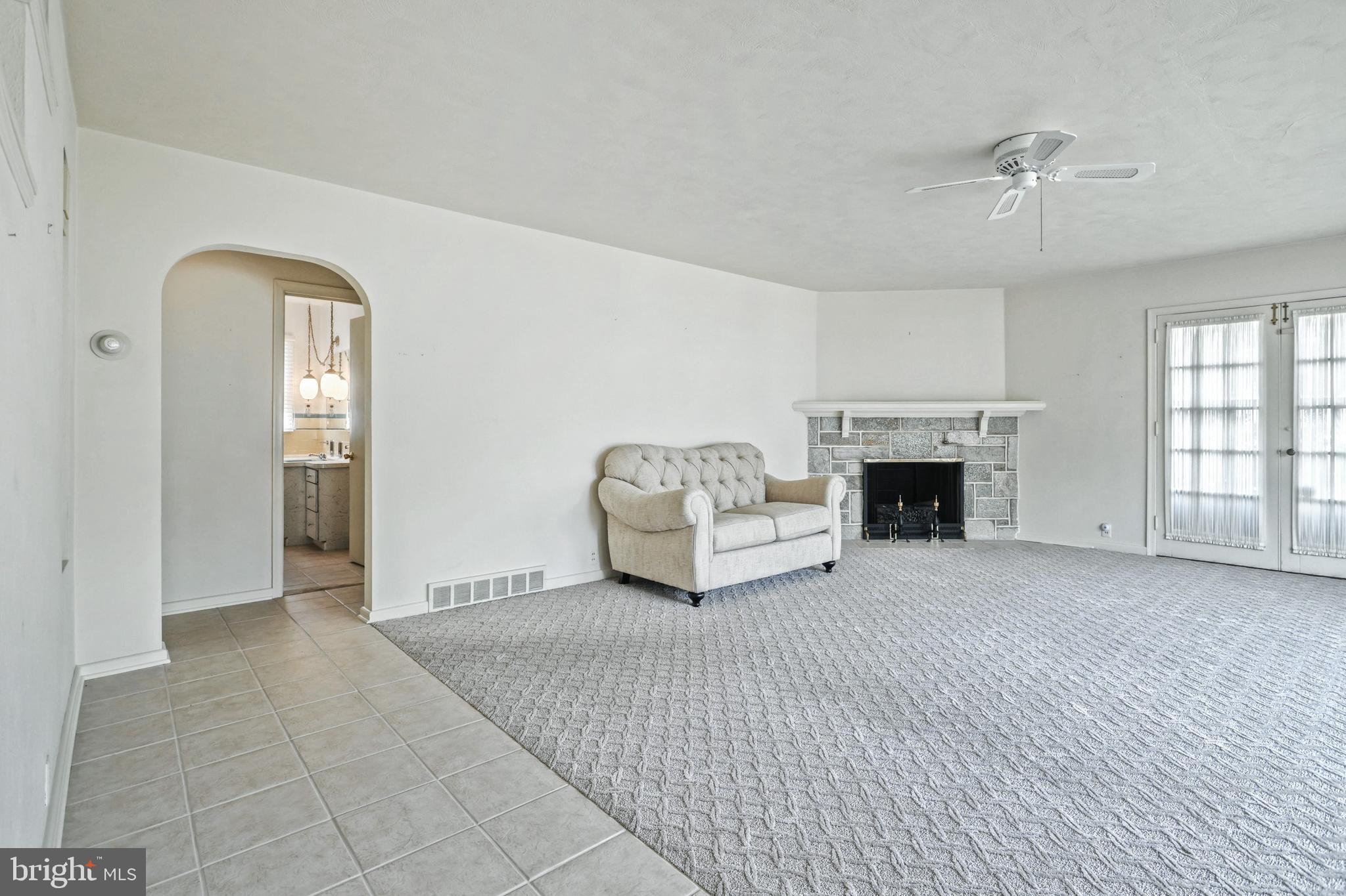 505 Waters Road York, PA 17403 - Photo 8 of 43