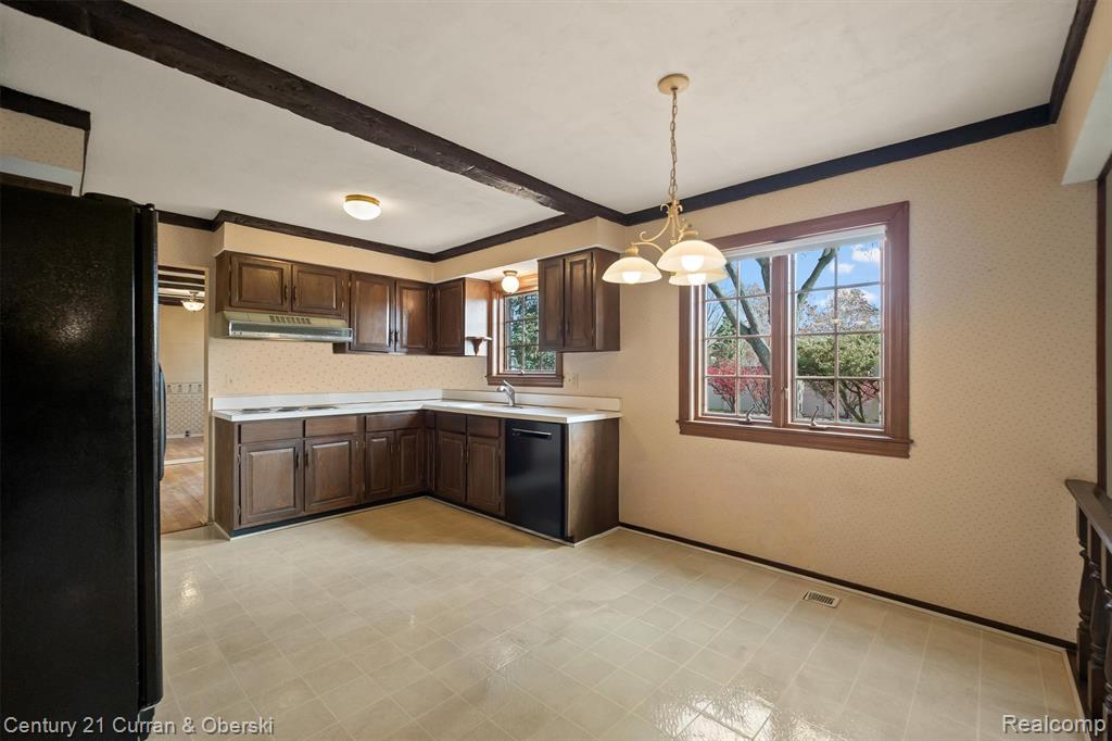 19419 Coachwood Road Riverview, MI 48193 - Photo 12 of 53 Gallery Image 12