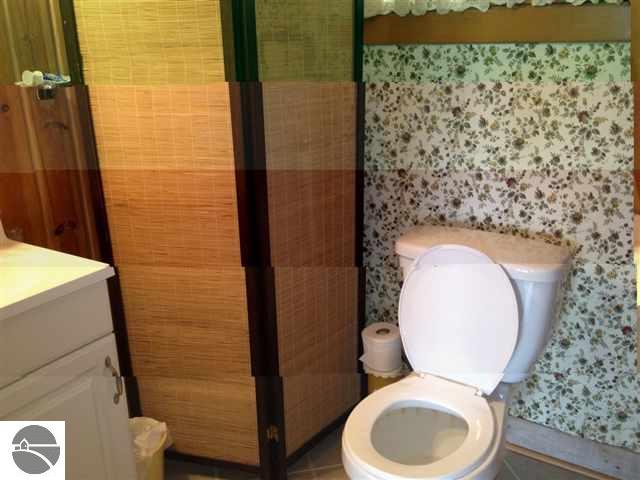 4317 Greilick Road Traverse City, MI 49696 - Photo 17 of 22 1737937-16.JPG