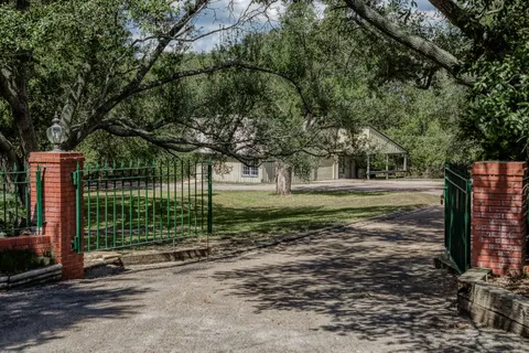 $4,100,000 | 10507 Old Chappell Hill Road, Chappell Hill, TX 77426