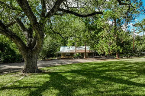 $4,100,000 | 10507 Old Chappell Hill Road, Chappell Hill, TX 77426