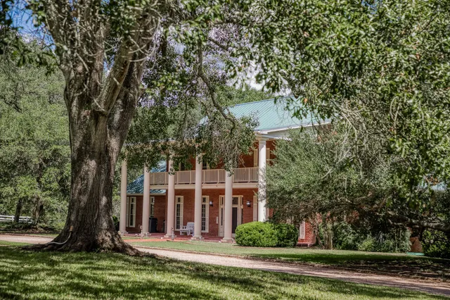 $4,100,000 | 10507 Old Chappell Hill Road, Chappell Hill, TX 77426