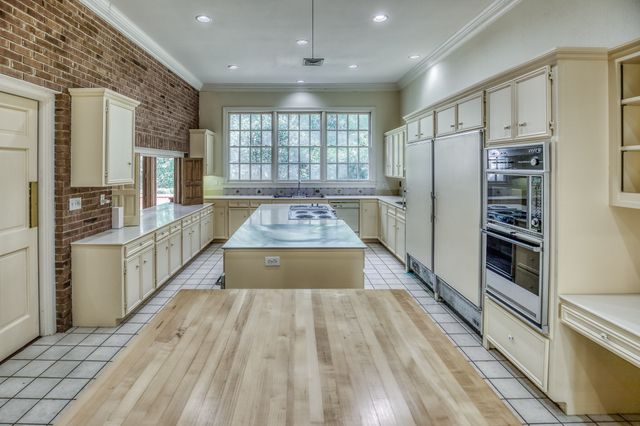 $4,100,000 | 10507 Old Chappell Hill Road, Chappell Hill, TX 77426