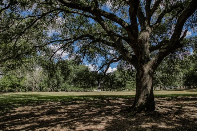 $4,100,000 | 10507 Old Chappell Hill Road, Chappell Hill, TX 77426