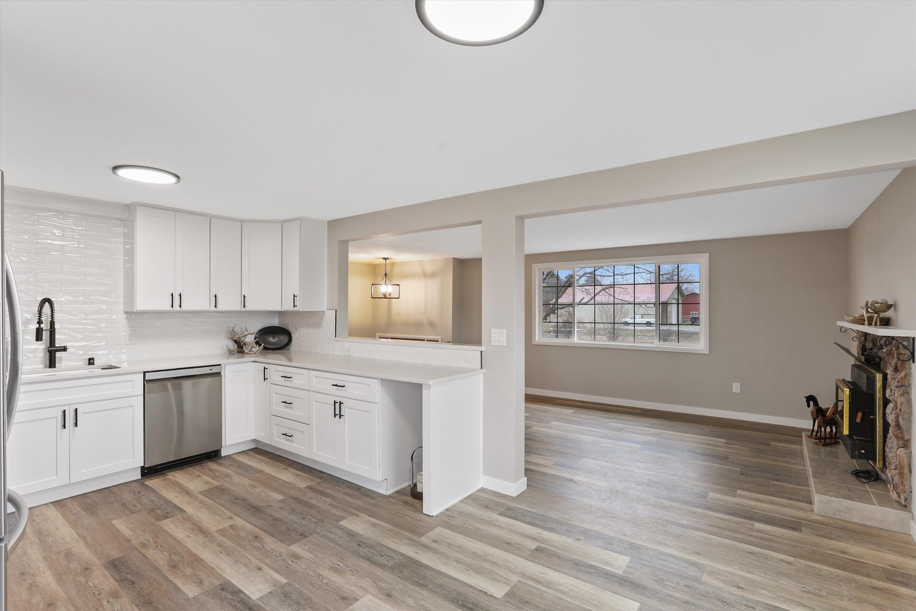 3315 North Malvern Road Otis Orchards, WA 99027 - Photo 7 of 33