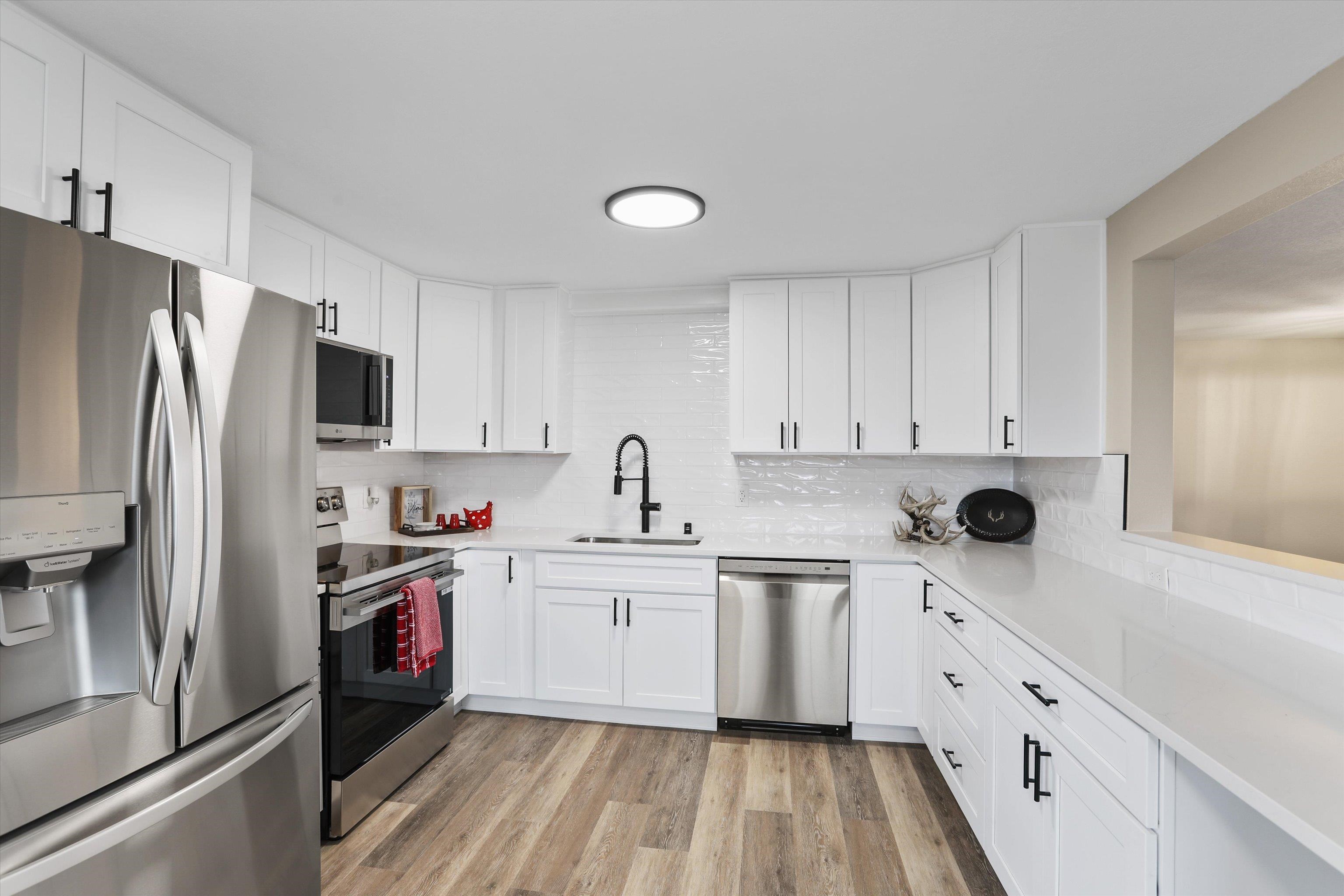 3315 North Malvern Road Otis Orchards, WA 99027 - Photo 9 of 33