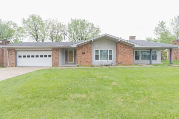 $315,000 | 7755 Meadow Lane, Newburgh, IN 47630