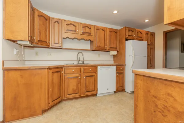 $315,000 | 7755 Meadow Lane, Newburgh, IN 47630
