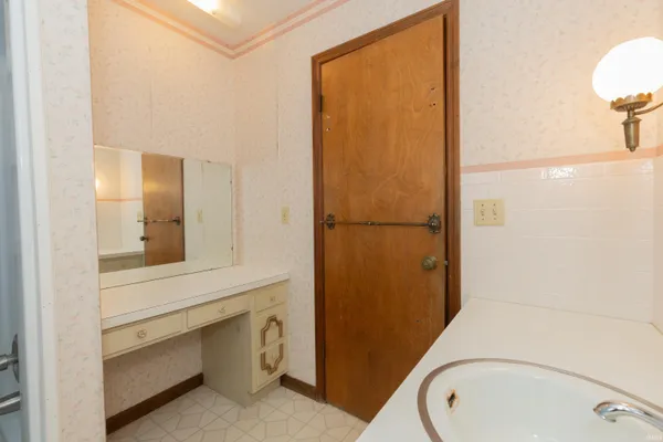 $315,000 | 7755 Meadow Lane, Newburgh, IN 47630