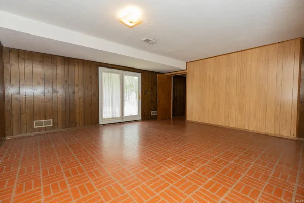 $315,000 | 7755 Meadow Lane, Newburgh, IN 47630
