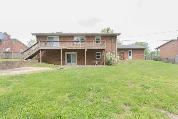 $315,000 | 7755 Meadow Lane, Newburgh, IN 47630