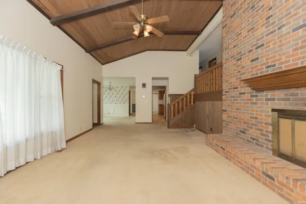 $315,000 | 7755 Meadow Lane, Newburgh, IN 47630