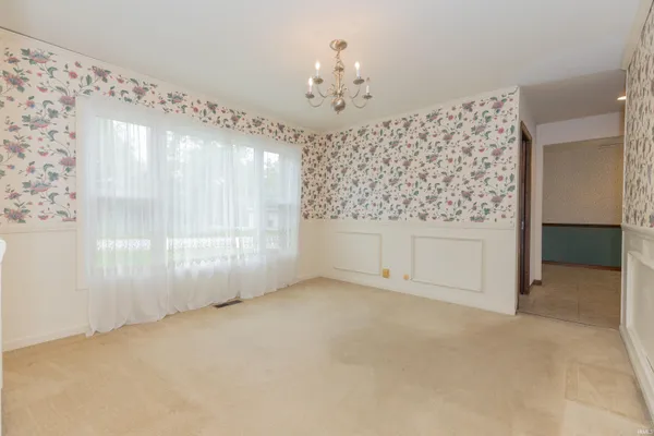 $315,000 | 7755 Meadow Lane, Newburgh, IN 47630
