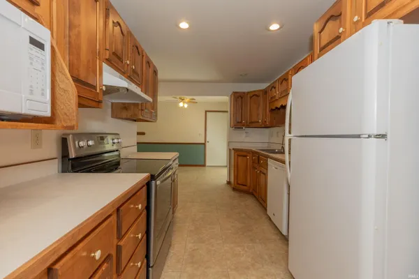 $315,000 | 7755 Meadow Lane, Newburgh, IN 47630