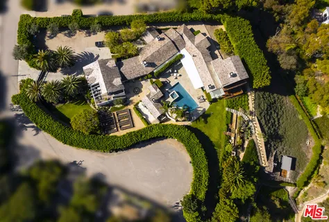 $34,500,000 | 28823 Cliffside Drive, Malibu, CA 90265