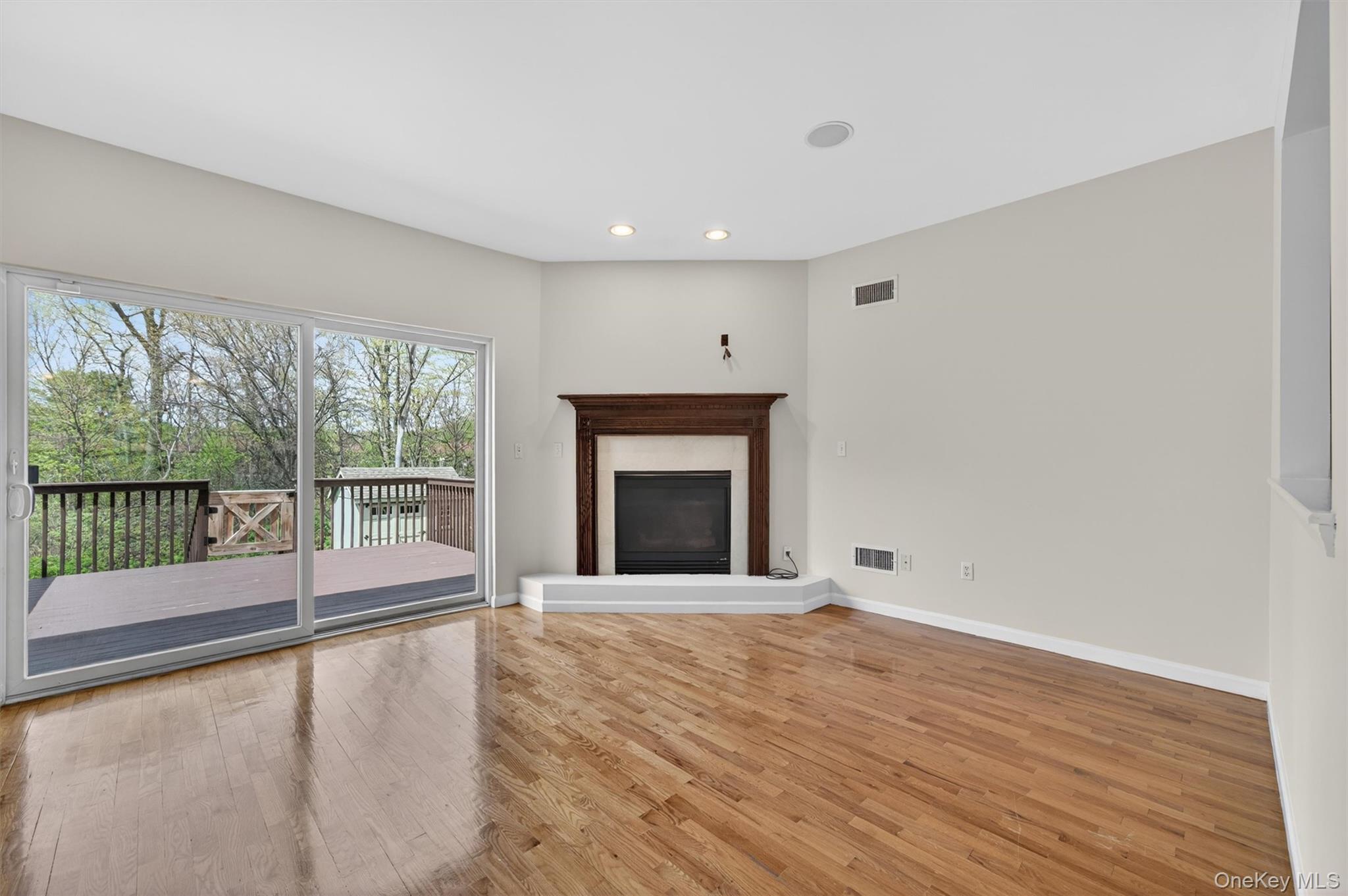 49 Oak Hill Road Middletown, NY 10941 - Photo 10 of 50