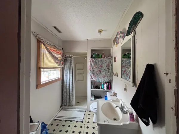 $219,900 | 322 5th Avenue East, Alexandria, MN 56308