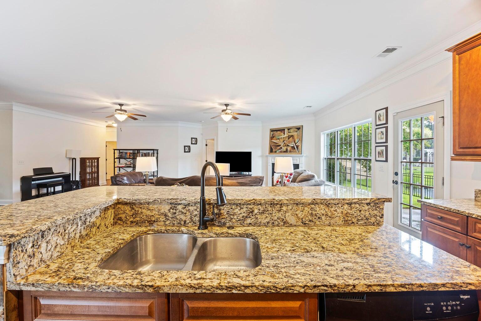 1019 Jervey Point Road Charleston, SC 29492 - Photo 14 of 38 20250709163311812256000000-o